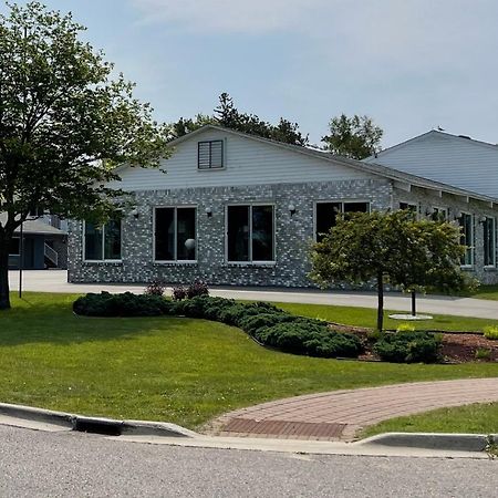 Lighthouse View Motel Mackinaw City Exterior foto