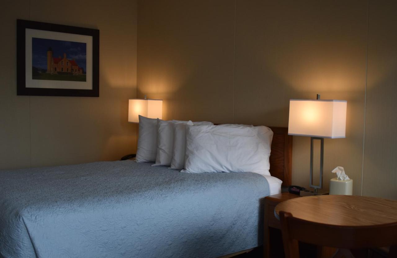 Lighthouse View Motel Mackinaw City Habitación foto