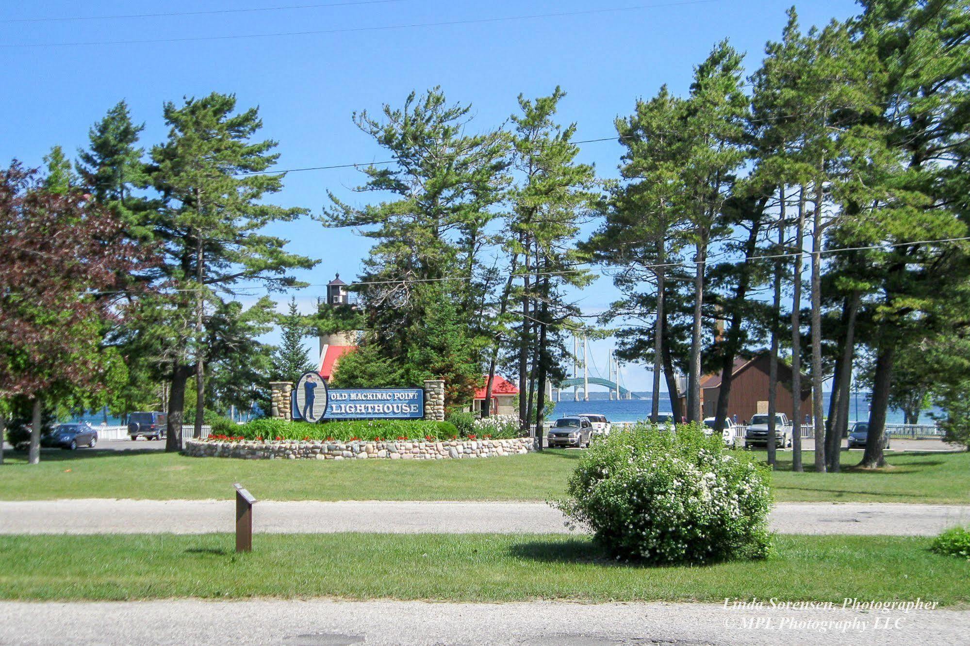 Lighthouse View Motel Mackinaw City Exterior foto
