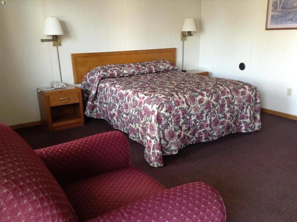 Lighthouse View Motel Mackinaw City Exterior foto