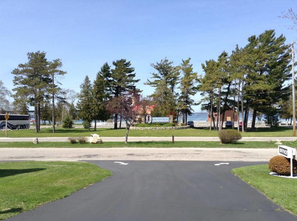 Lighthouse View Motel Mackinaw City Exterior foto
